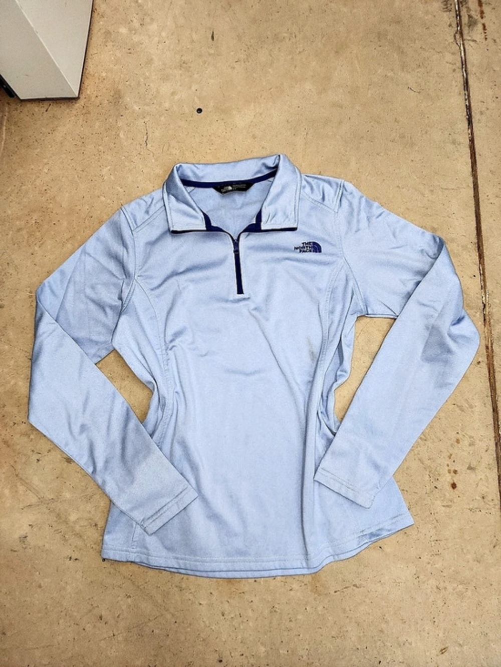 The North Face Women's Blue Long Sleeve Pullover